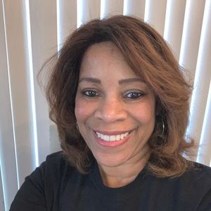 Meet your Posher, Carla